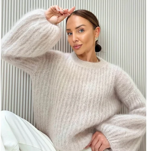 Sweter 81% kid moher Clara jasny beż.webp